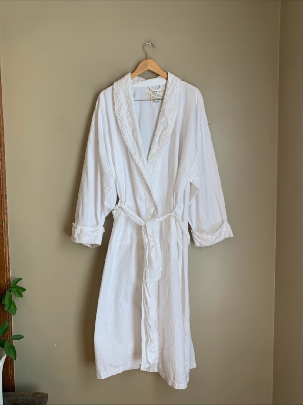Vtg Victoria's Secret Country Robe 100% Cotton White Embroidery Cottage prairie